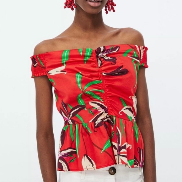 Zara Tops - Zara Hawaiian Bardot Gathered Top
